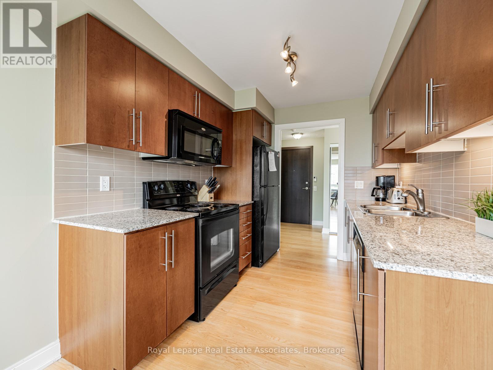 335 - 35 Viking Lane, Toronto, Ontario  M9B 0A2 - Photo 4 - W12758408