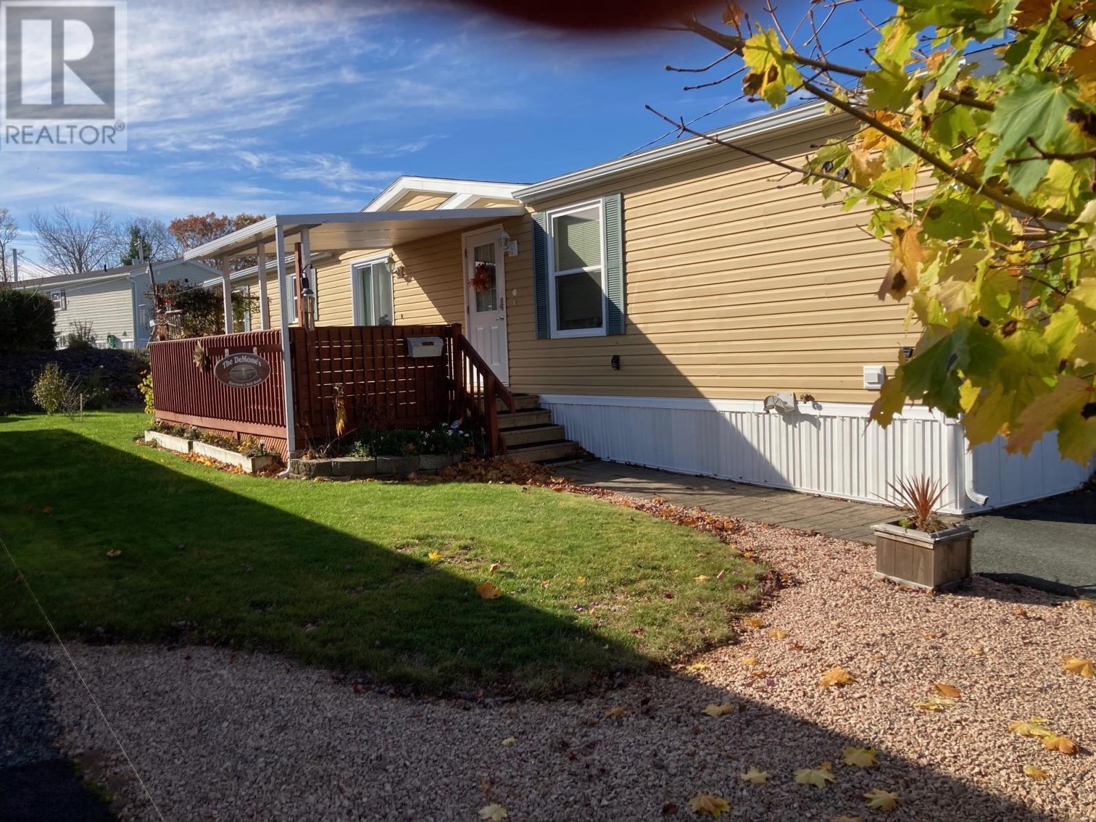 38 Sherbrooke Avenue, Bridgewater, Nova Scotia  B4V 4G1 - Photo 2 - 202527543