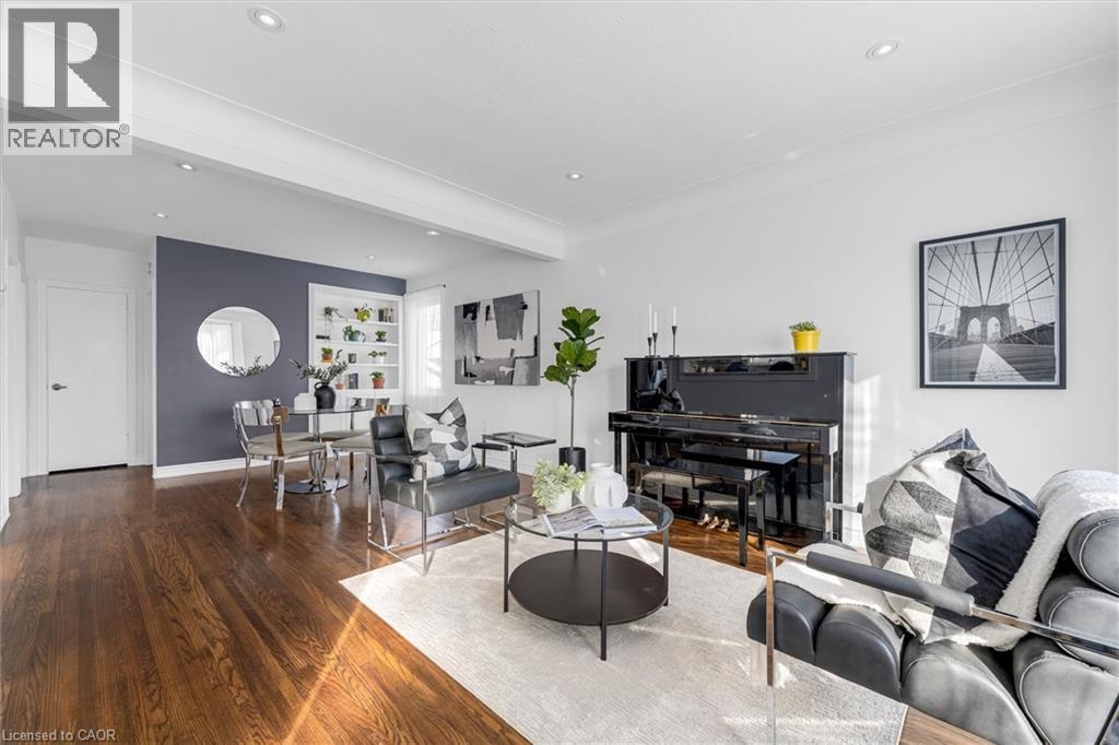 120 East 43rd Street, Hamilton, Ontario  L8T 3B9 - Photo 3 - 40802403