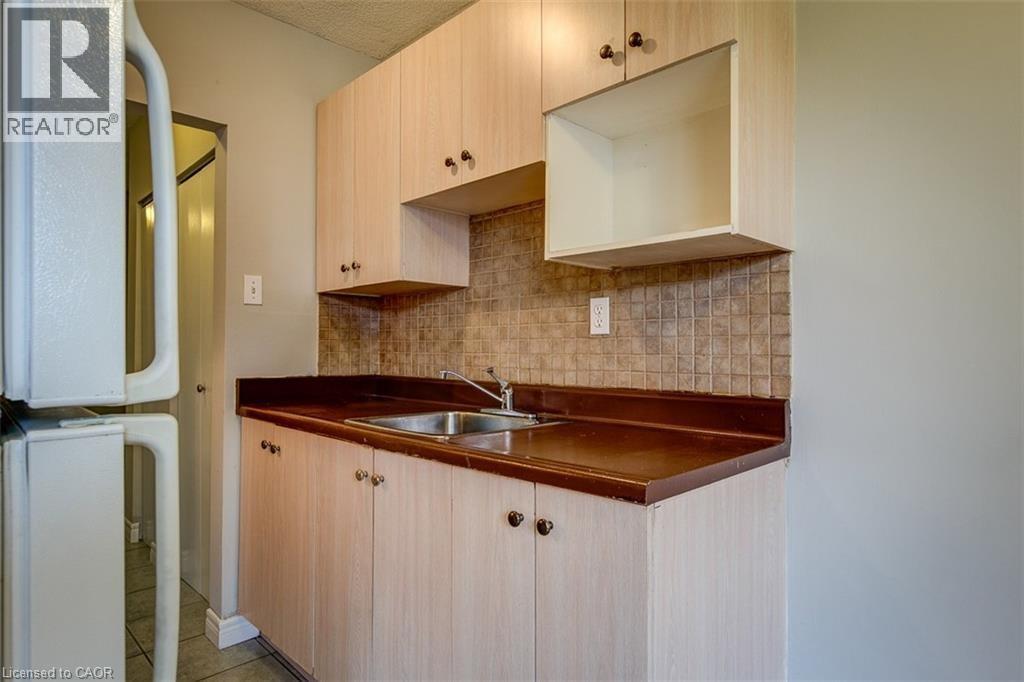 81 Charlton Avenue Unit# 203, Hamilton, Ontario  L8N 1Y7 - Photo 23 - 40803000