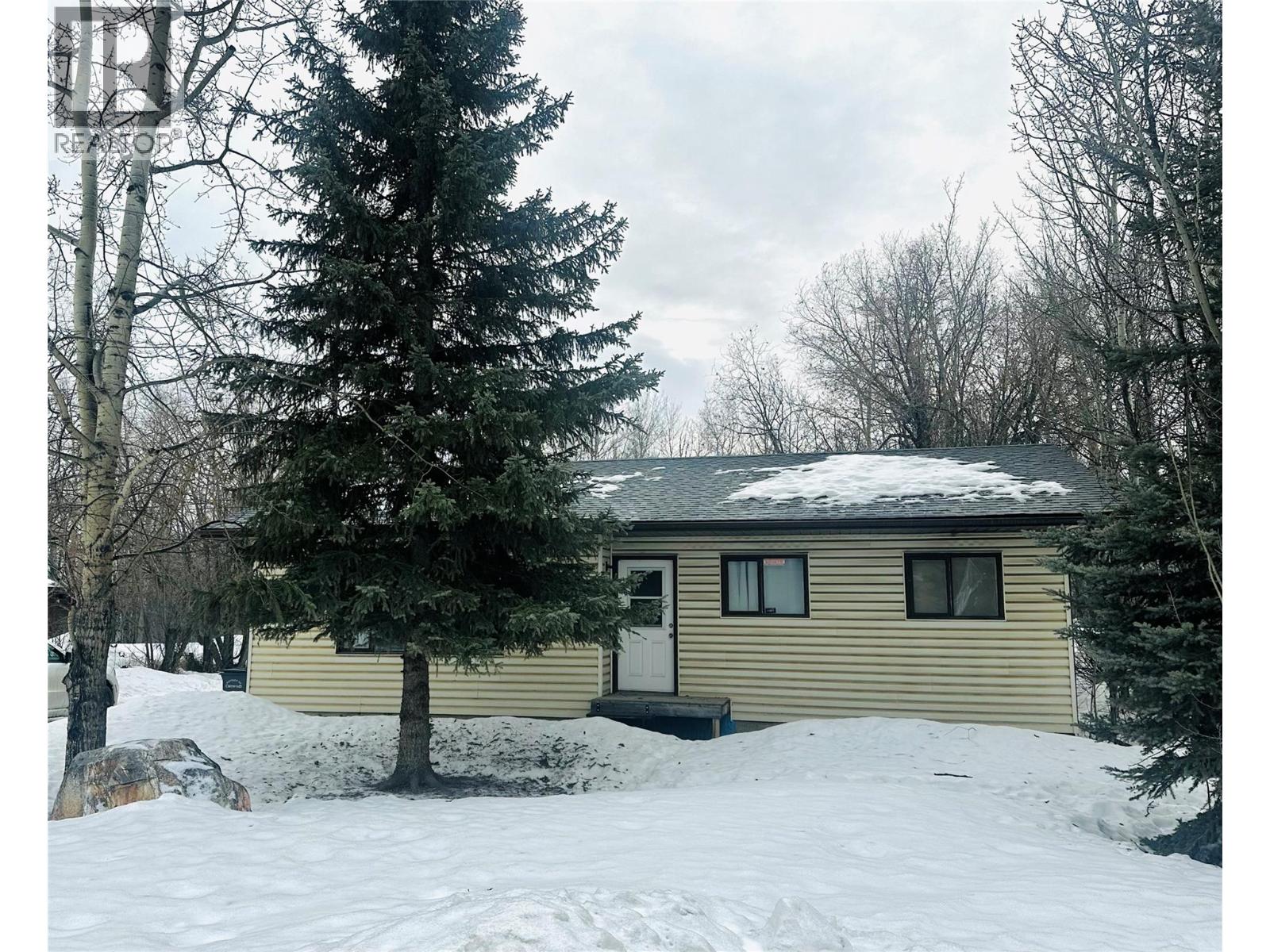 4557 Veterans Way, Chetwynd, British Columbia