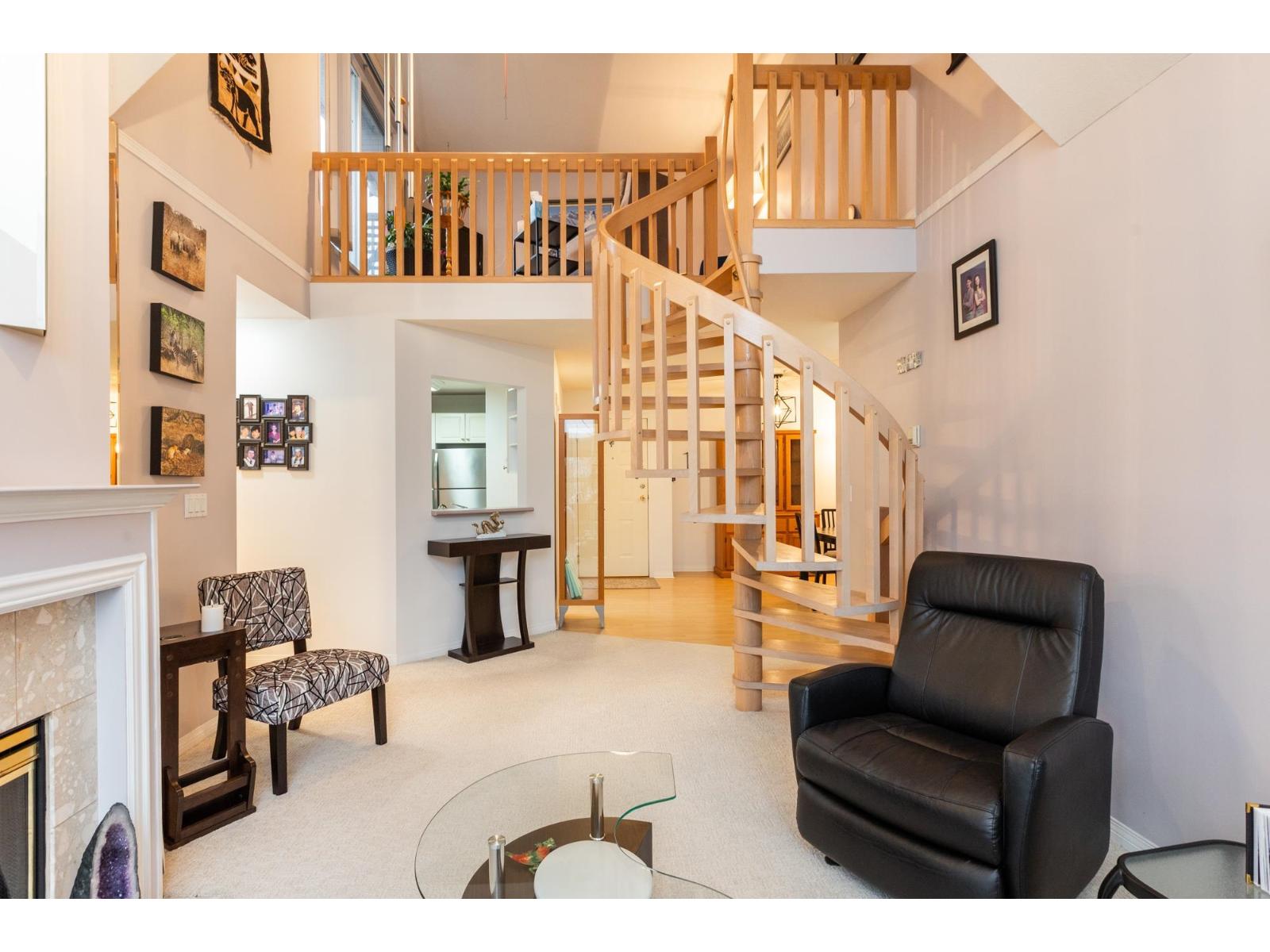 308 7171 121 Street, Surrey, British Columbia  V3W 1G9 - Photo 1 - R3085042