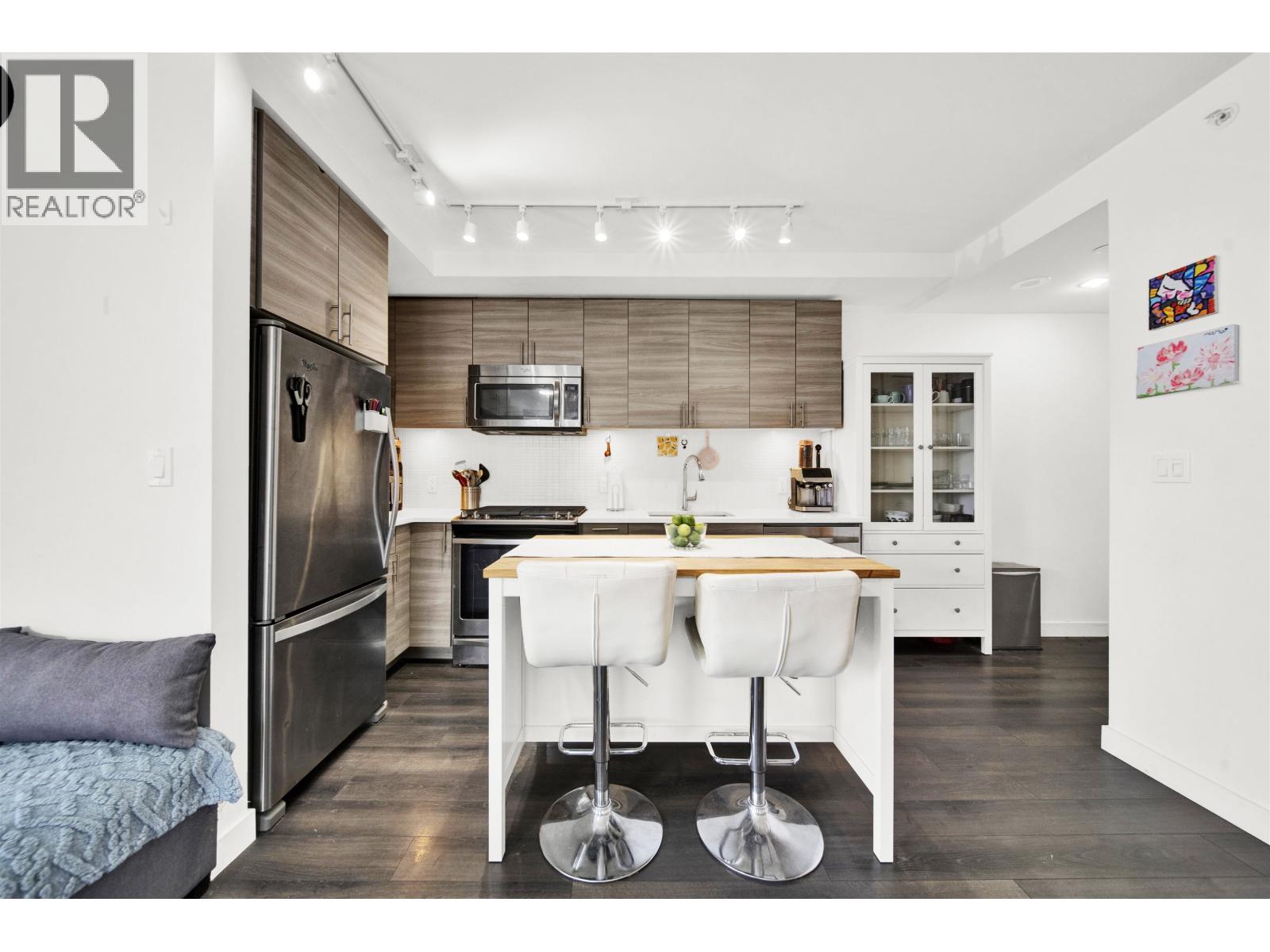 307 200 Nelson's Crescent, New Westminster, British Columbia  V3L 0H4 - Photo 8 - R3085872