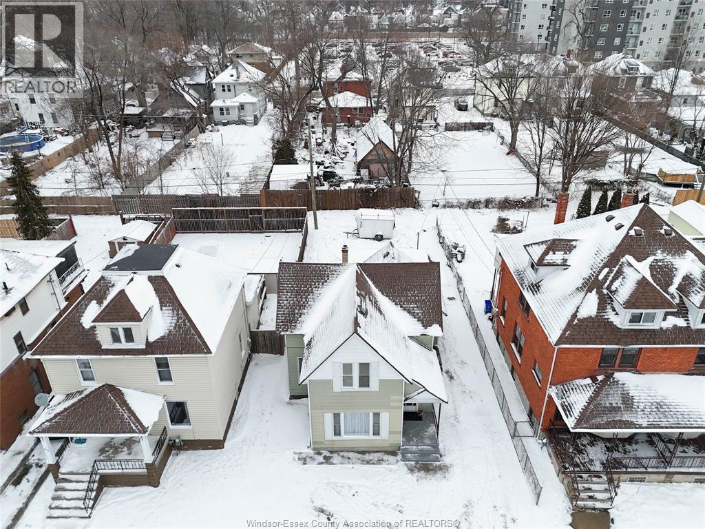 538 Oak, Windsor, Ontario  N9A 5E6 - Photo 4 - 26002591