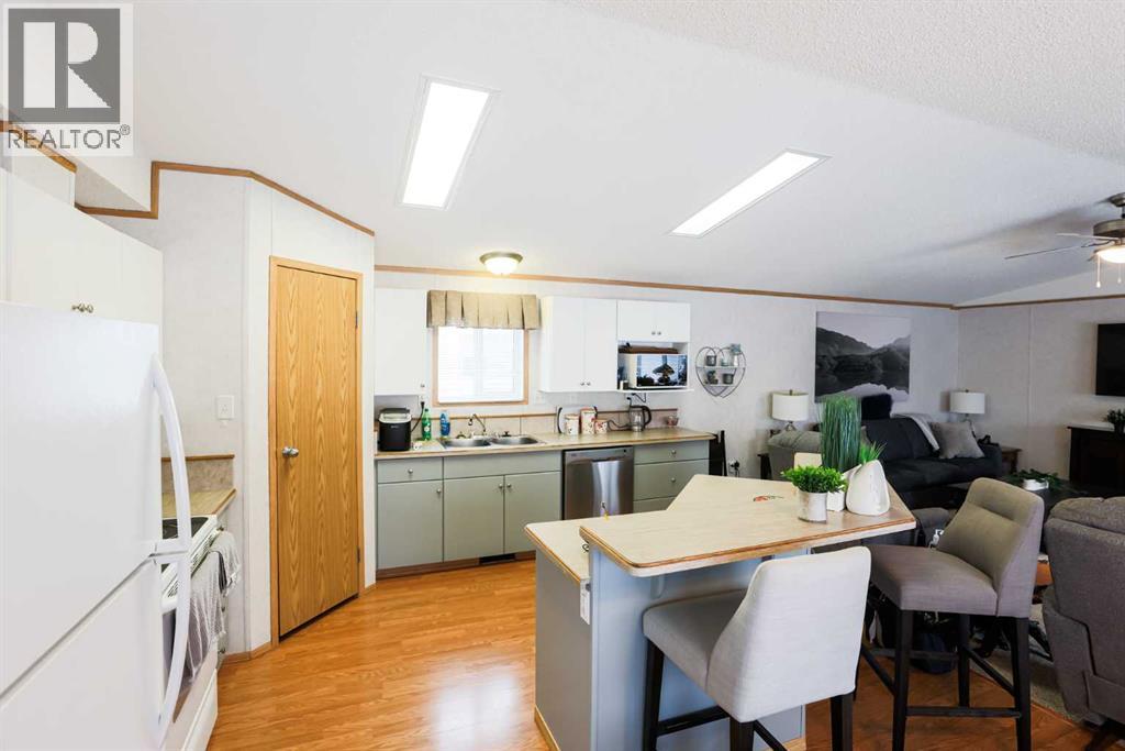 3217 31 Street S, Lethbridge, Alberta  T1K 7K1 - Photo 12 - A2281902