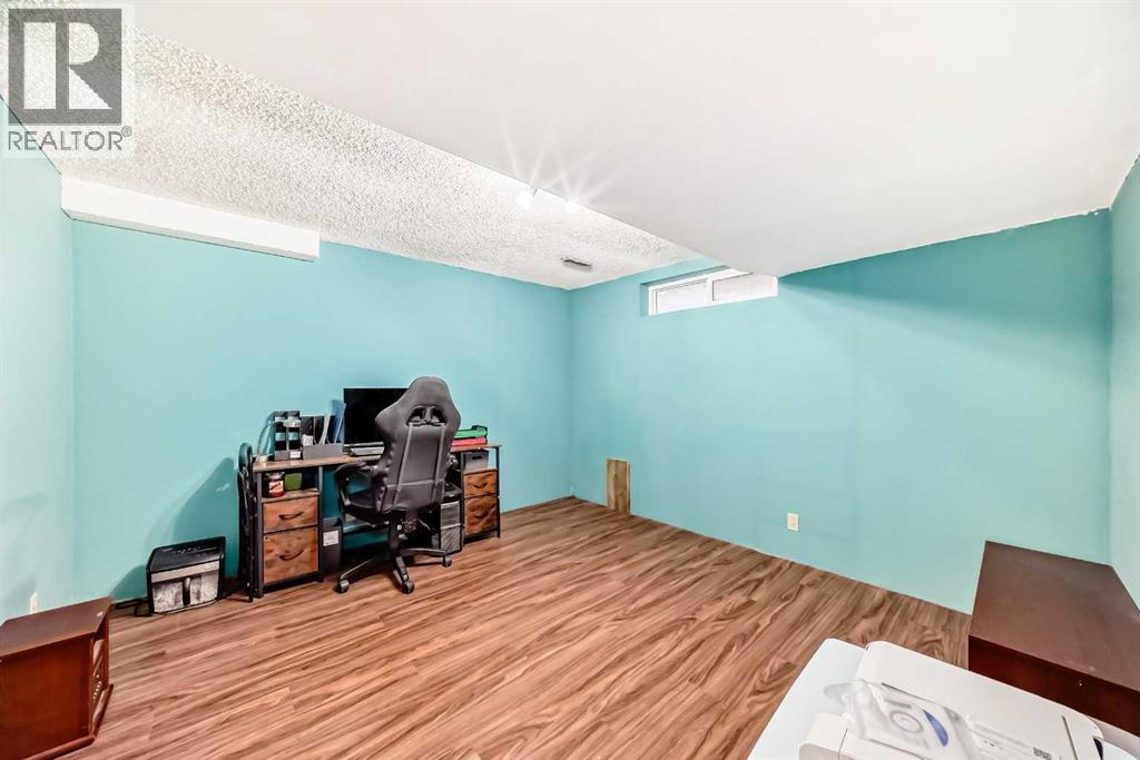 78 Sandringham Way Nw, Calgary, Alberta  T3K 3V7 - Photo 36 - A2279907