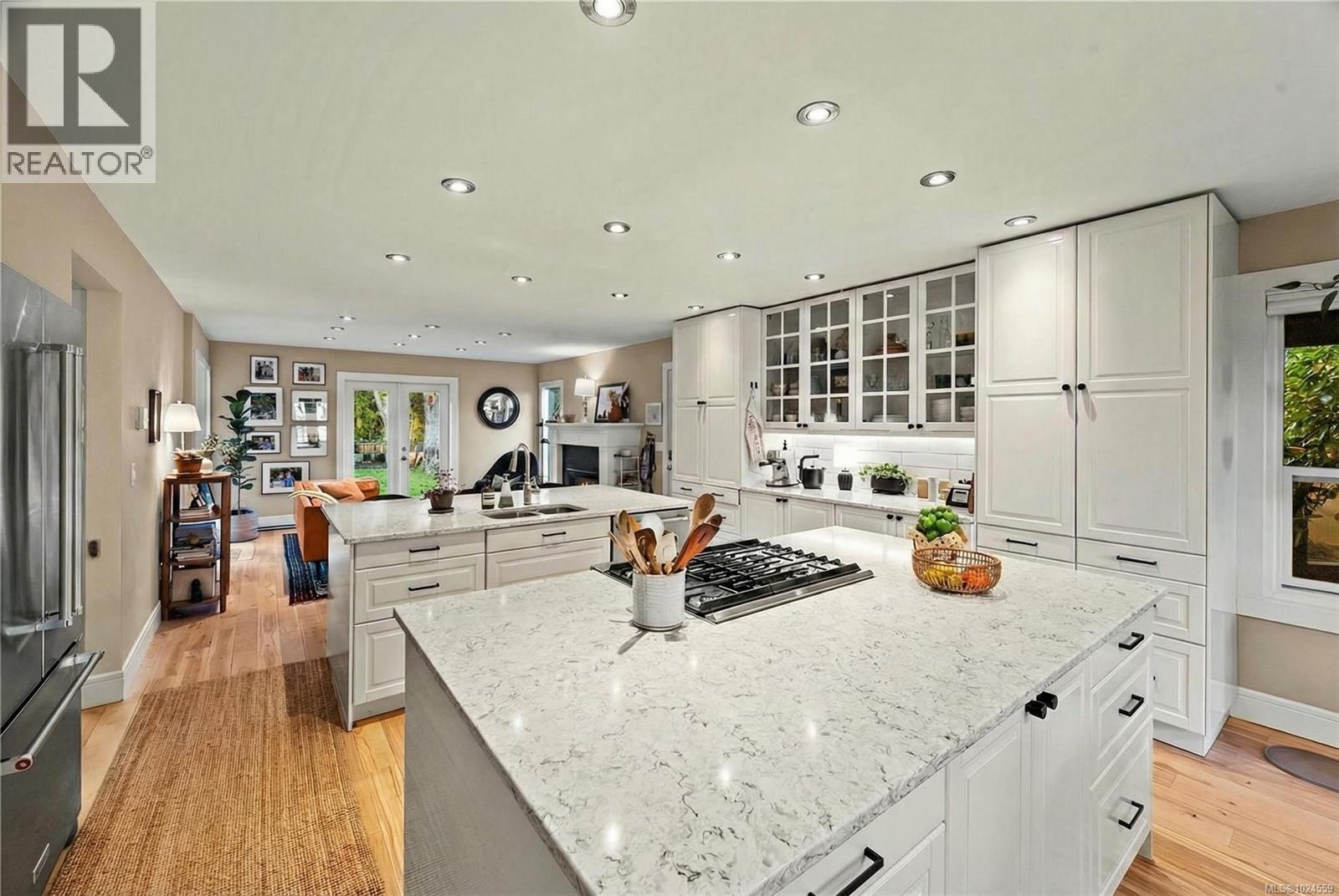 2025 Runnymede Ave, Oak Bay, British Columbia  V8S 2V5 - Photo 15 - 1024559