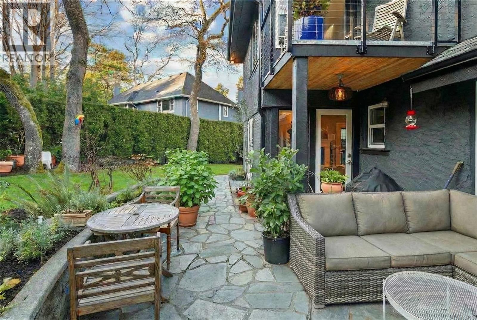 2025 Runnymede Ave, Oak Bay, British Columbia  V8S 2V5 - Photo 39 - 1024559