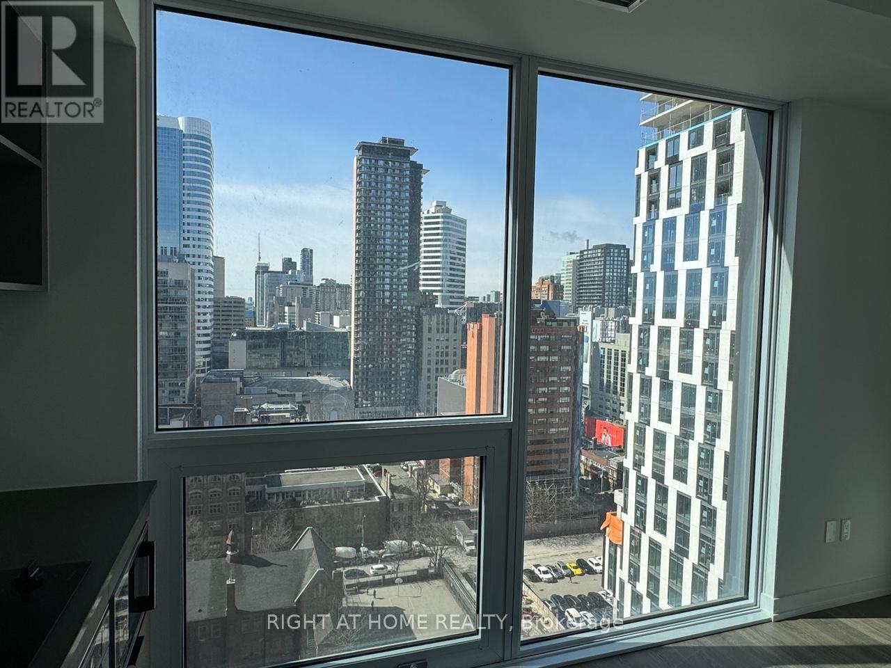 2111 - 82 Dalhousie Street, Toronto, Ontario  M5B 0C5 - Photo 3 - C12758544