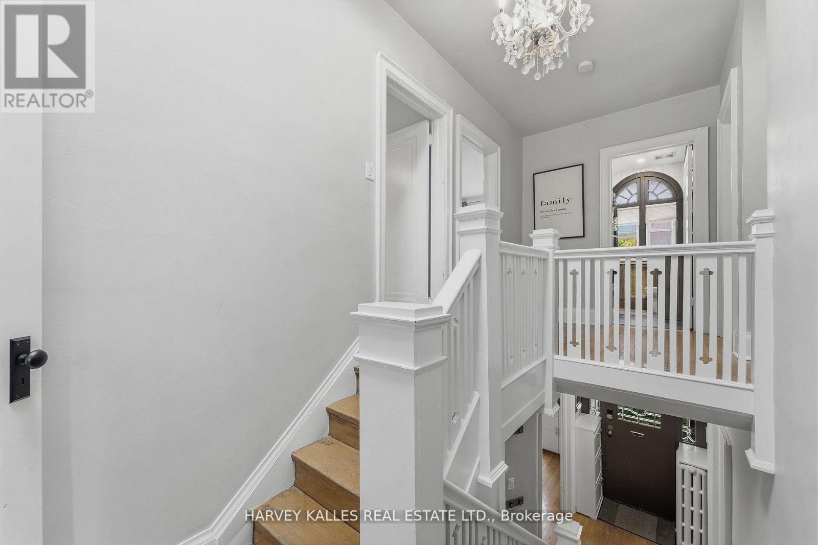 202 Dinnick Crescent, Toronto, Ontario  M4N 1M3 - Photo 16 - C12758648