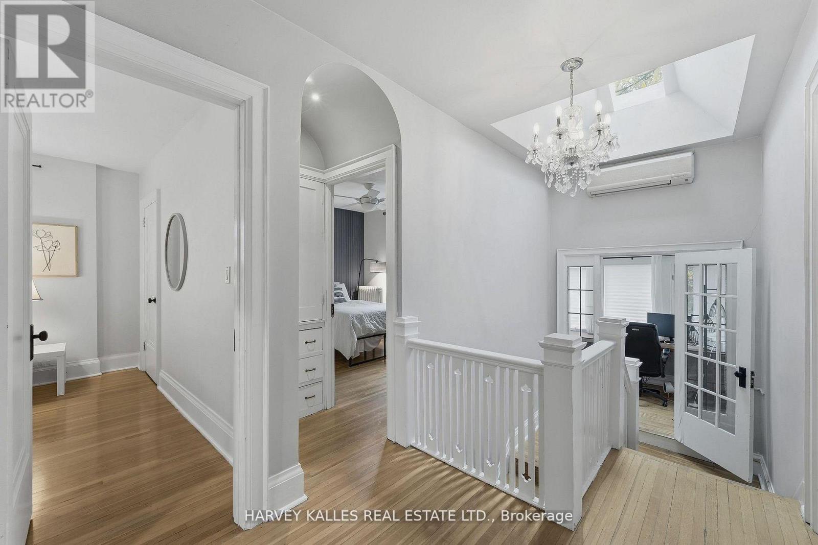 202 Dinnick Crescent, Toronto, Ontario  M4N 1M3 - Photo 17 - C12758648