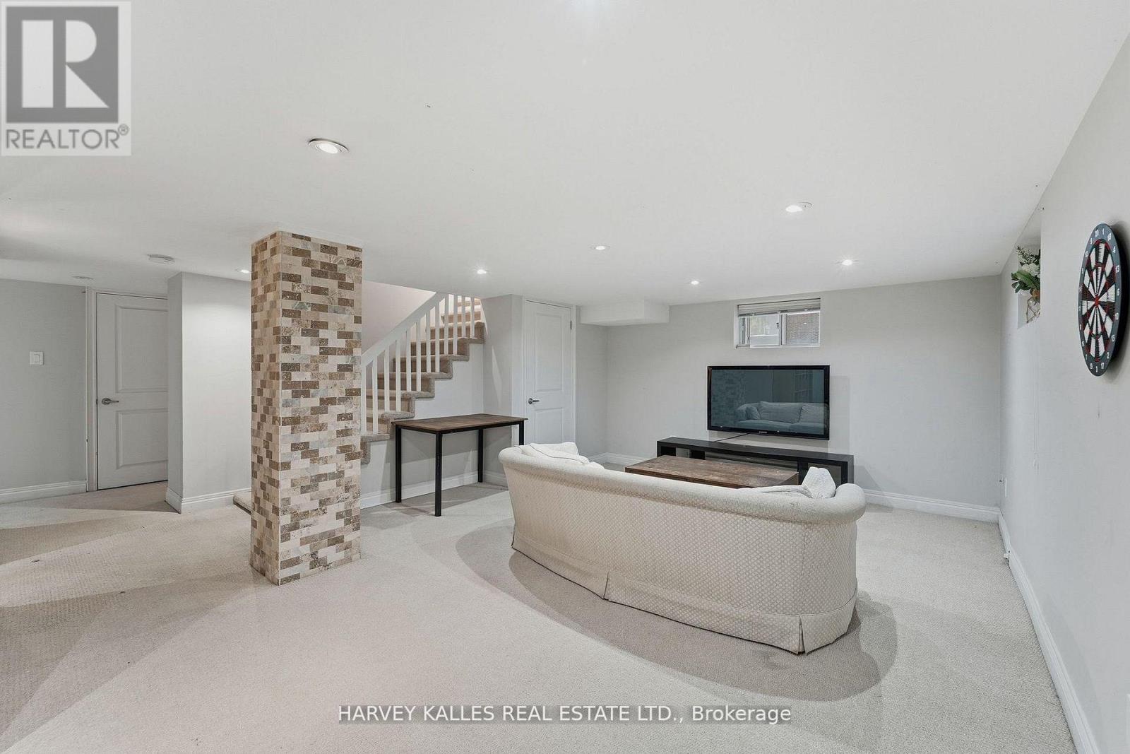 202 Dinnick Crescent, Toronto, Ontario  M4N 1M3 - Photo 35 - C12758648