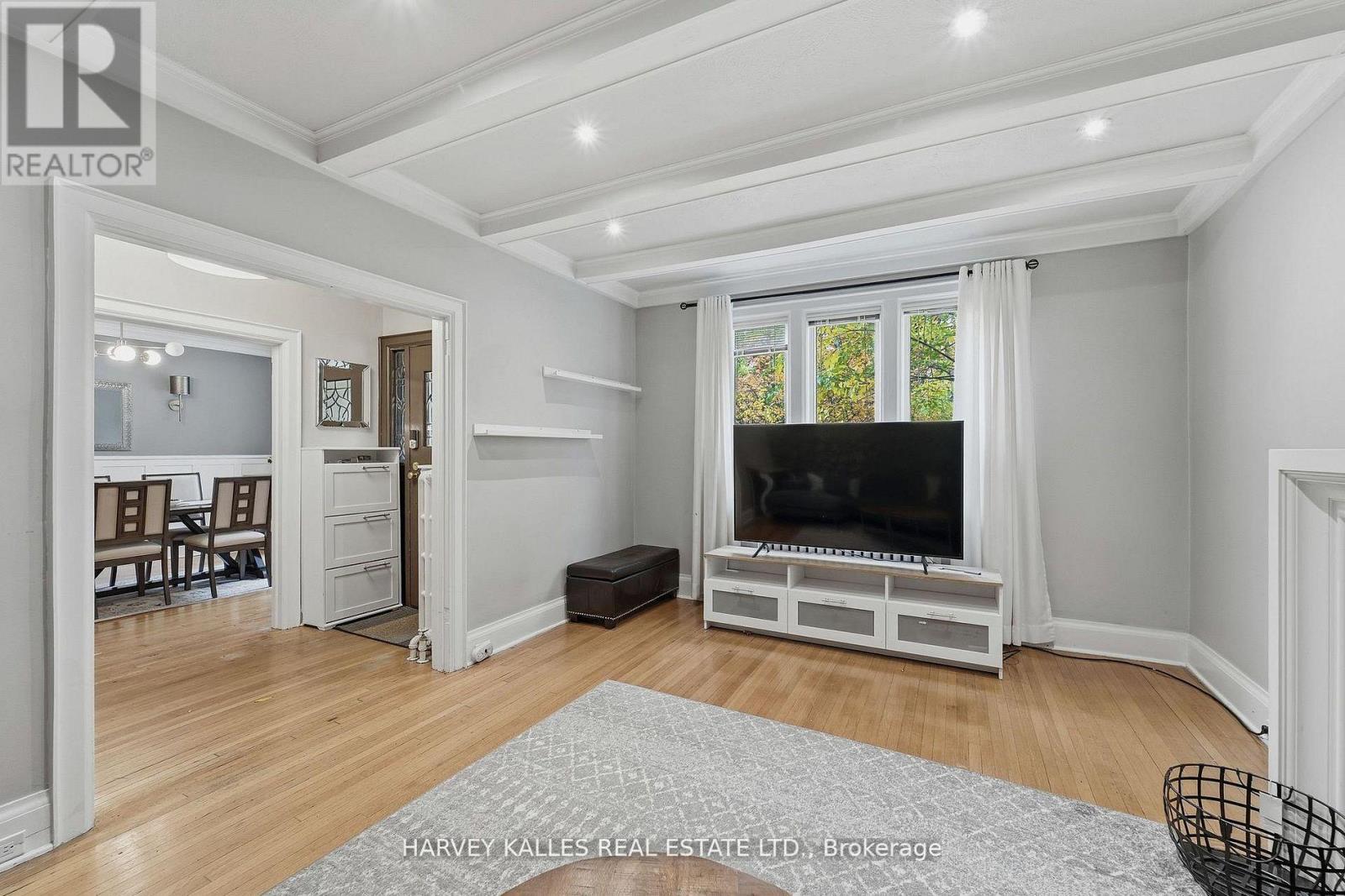 202 Dinnick Crescent, Toronto, Ontario  M4N 1M3 - Photo 8 - C12758648