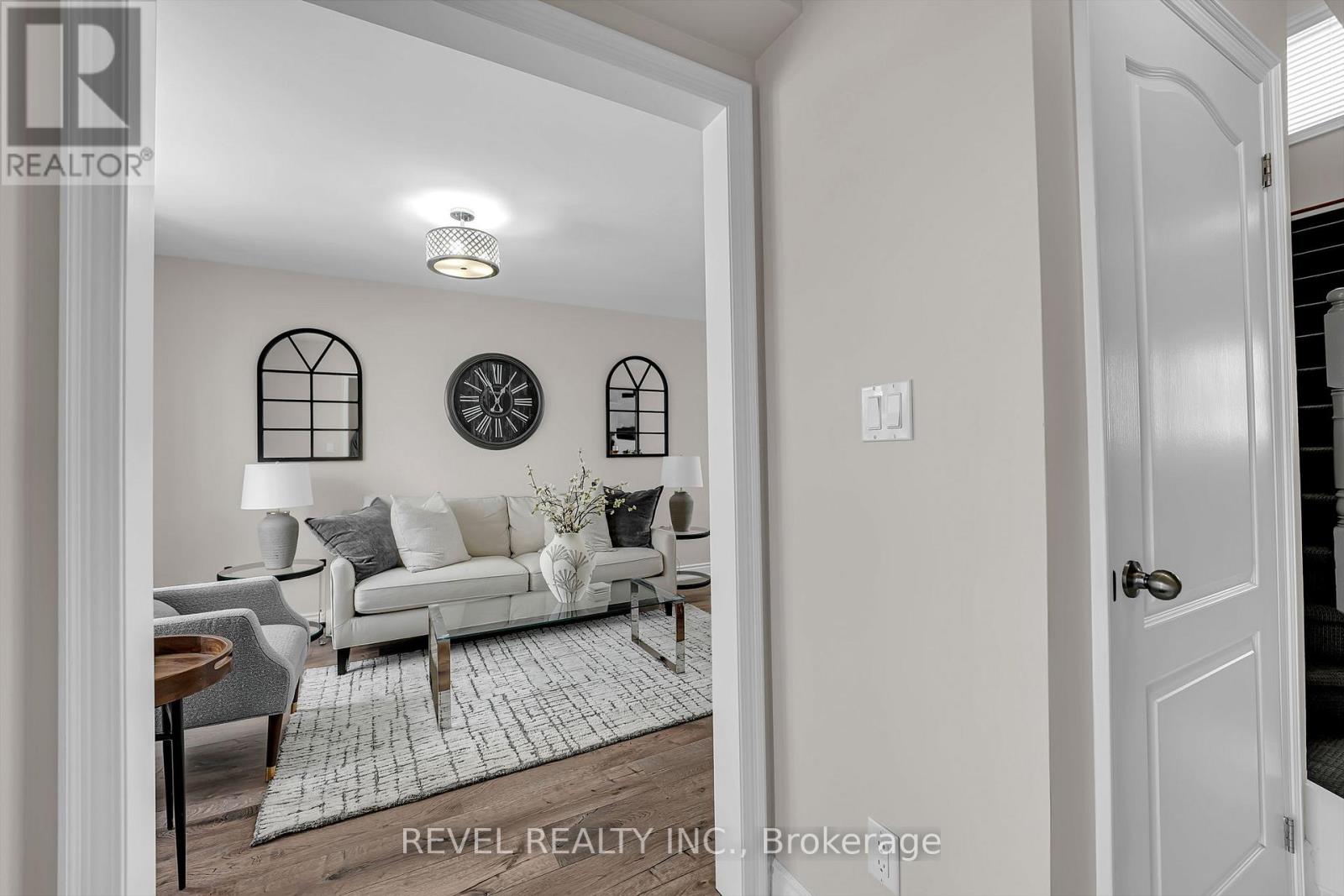 10 Barron Court, Clarington, Ontario  L1E 3G2 - Photo 4 - E12758510