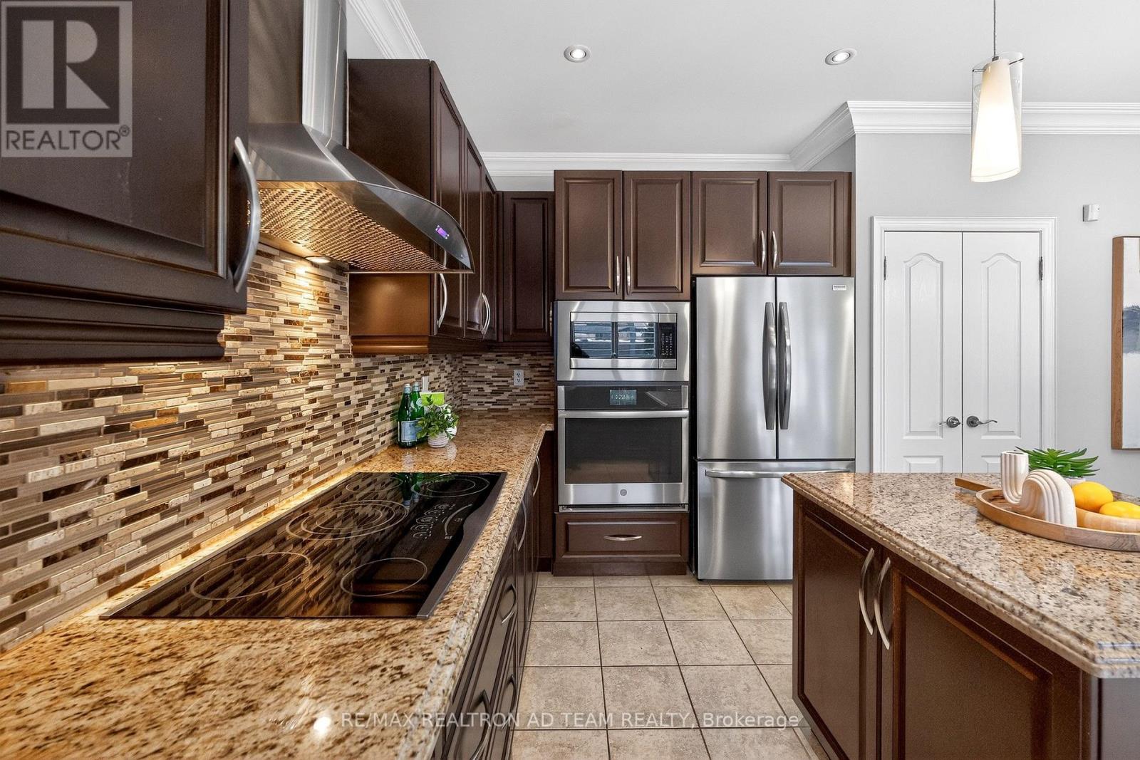 27 Darlet Avenue, Ajax, Ontario  L1Z 0G4 - Photo 18 - E12758524