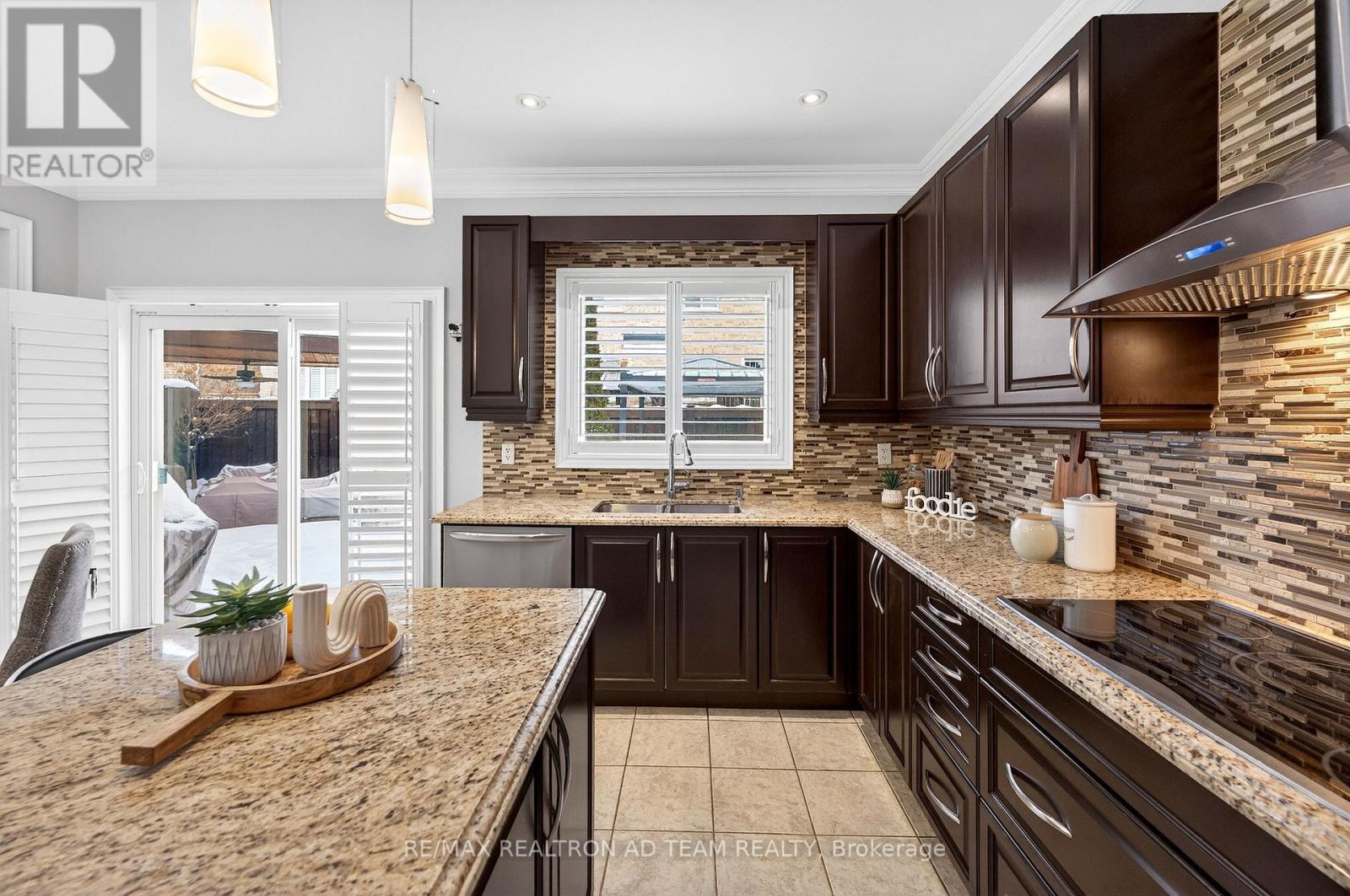 27 Darlet Avenue, Ajax, Ontario  L1Z 0G4 - Photo 19 - E12758524