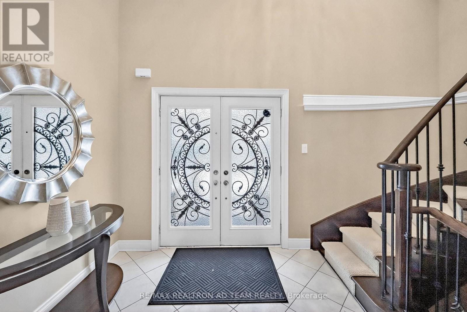 27 Darlet Avenue, Ajax, Ontario  L1Z 0G4 - Photo 9 - E12758524