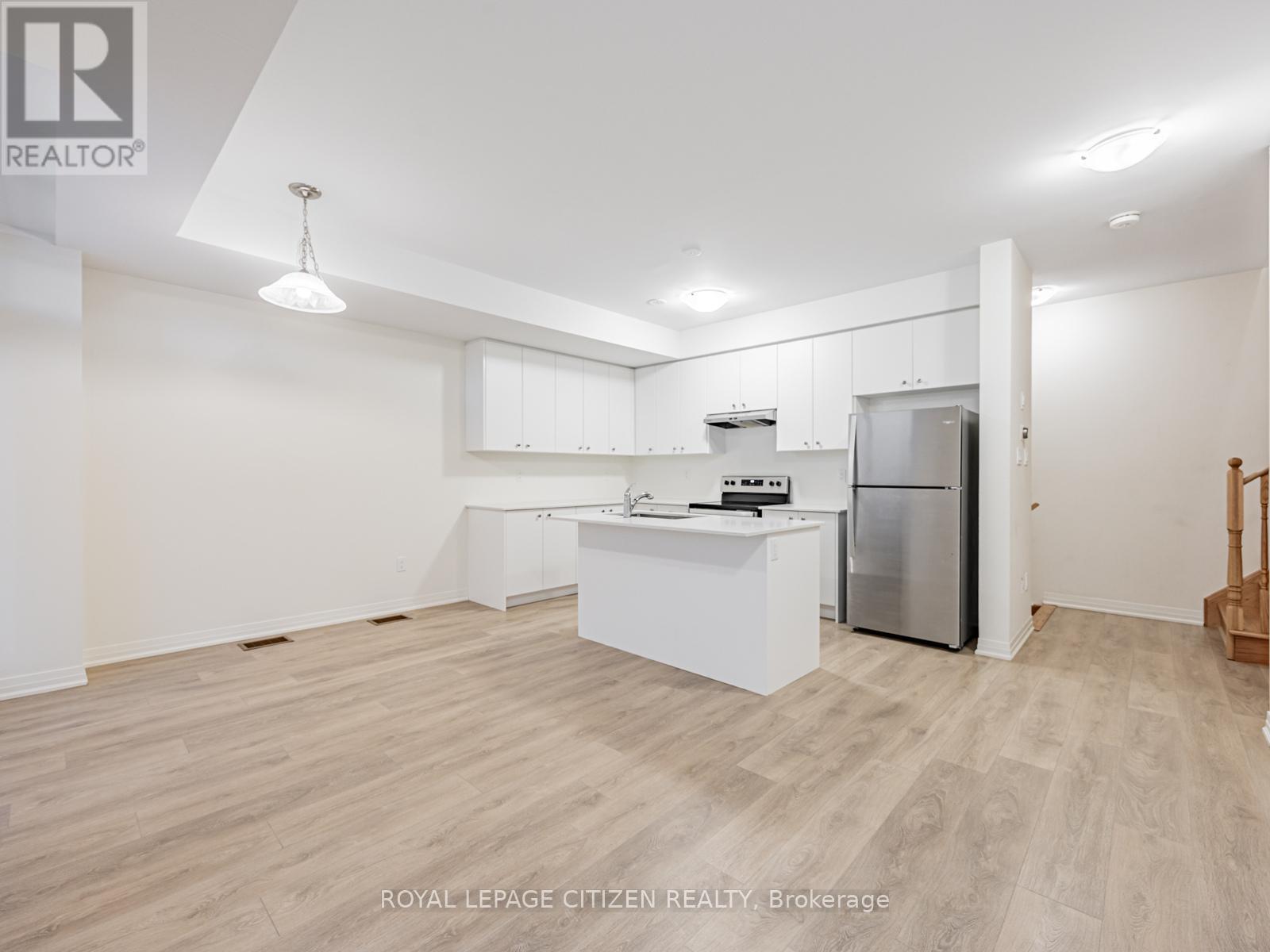 32 Emmas Way, Whitby, Ontario  L1R 0S7 - Photo 10 - E12758526