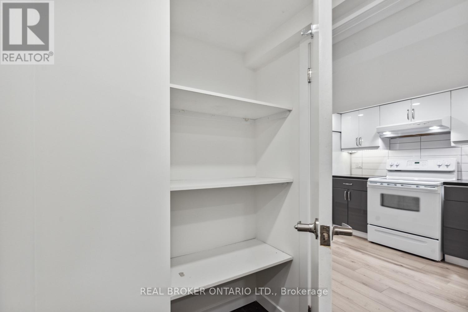 Bsmt - 129 Oak Park Avenue, Toronto, Ontario  M4C 4M7 - Photo 16 - E12758550
