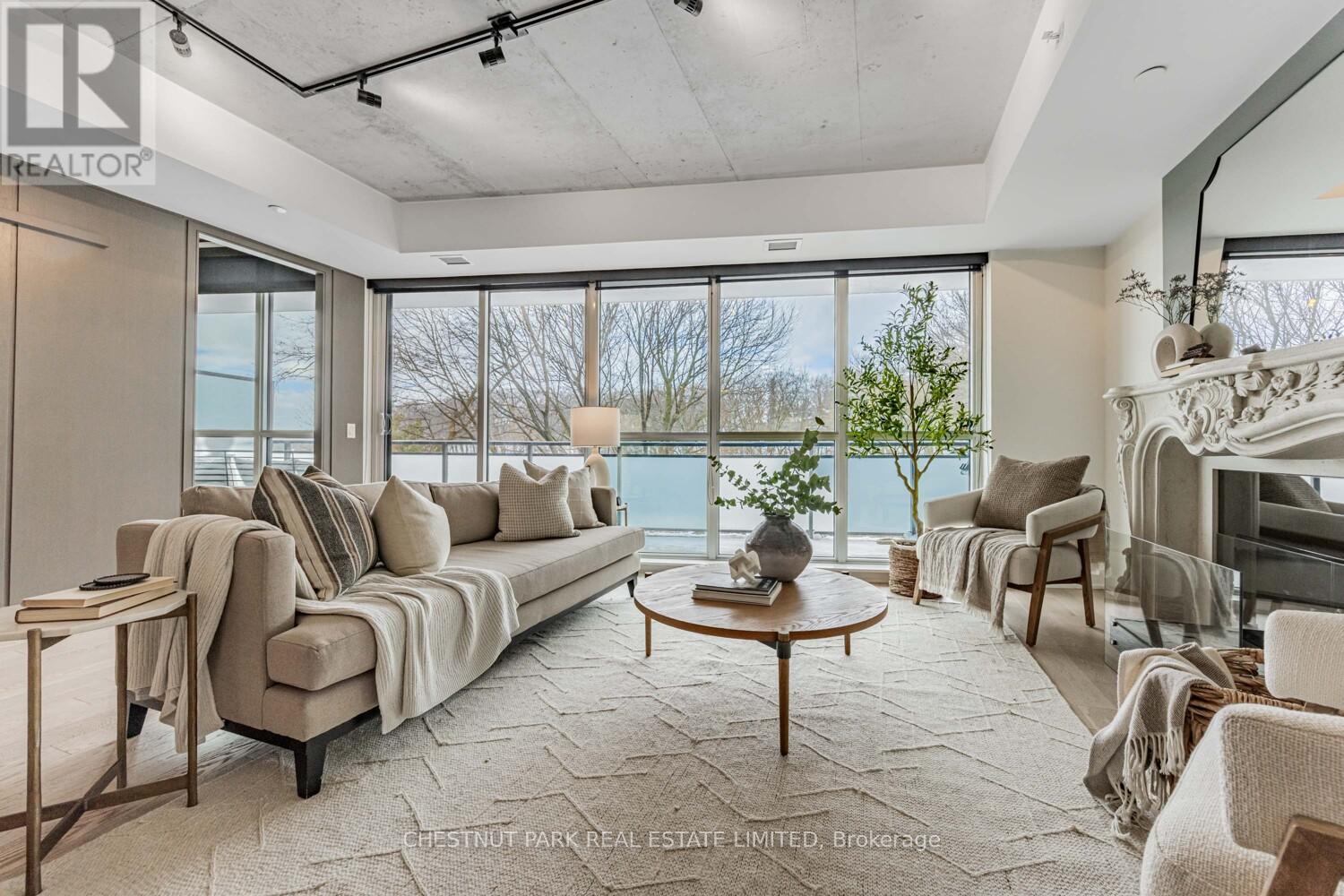 201 - 630 KINGSTON ROAD, Toronto, Ontario