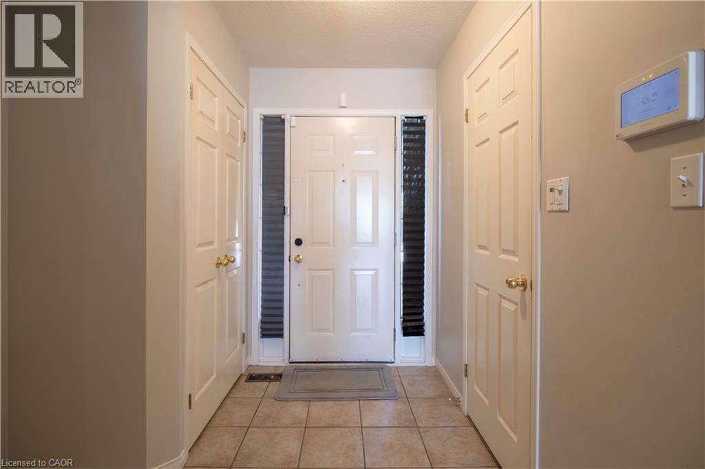 26 Kendrick Court, Ancaster, Ontario  L9G 5A4 - Photo 2 - 40803005