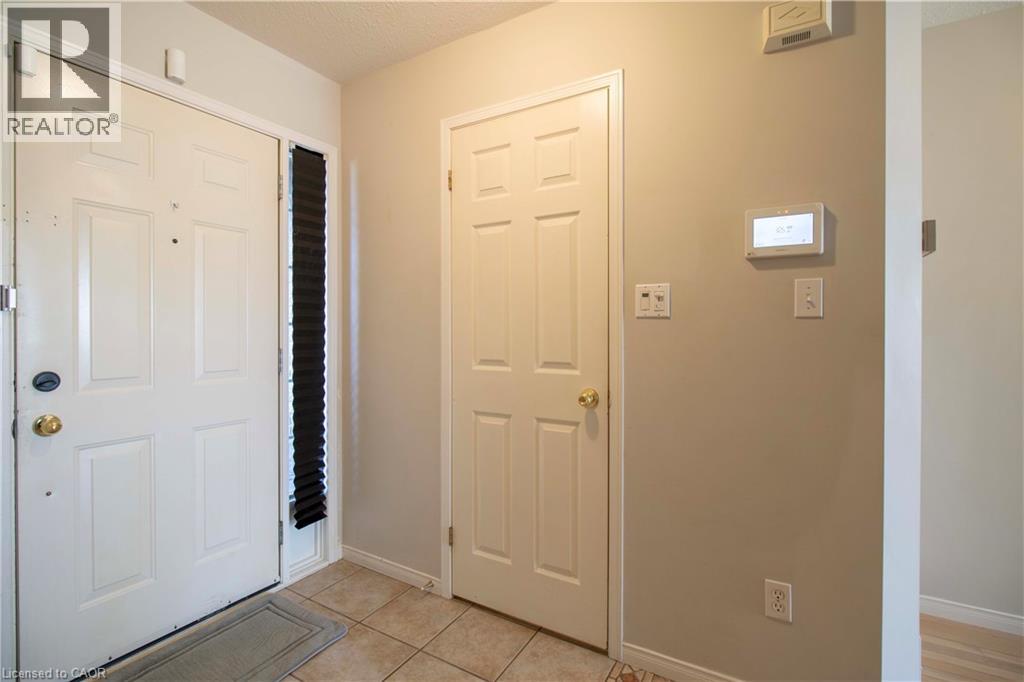 26 Kendrick Court, Ancaster, Ontario  L9G 5A4 - Photo 3 - 40803005