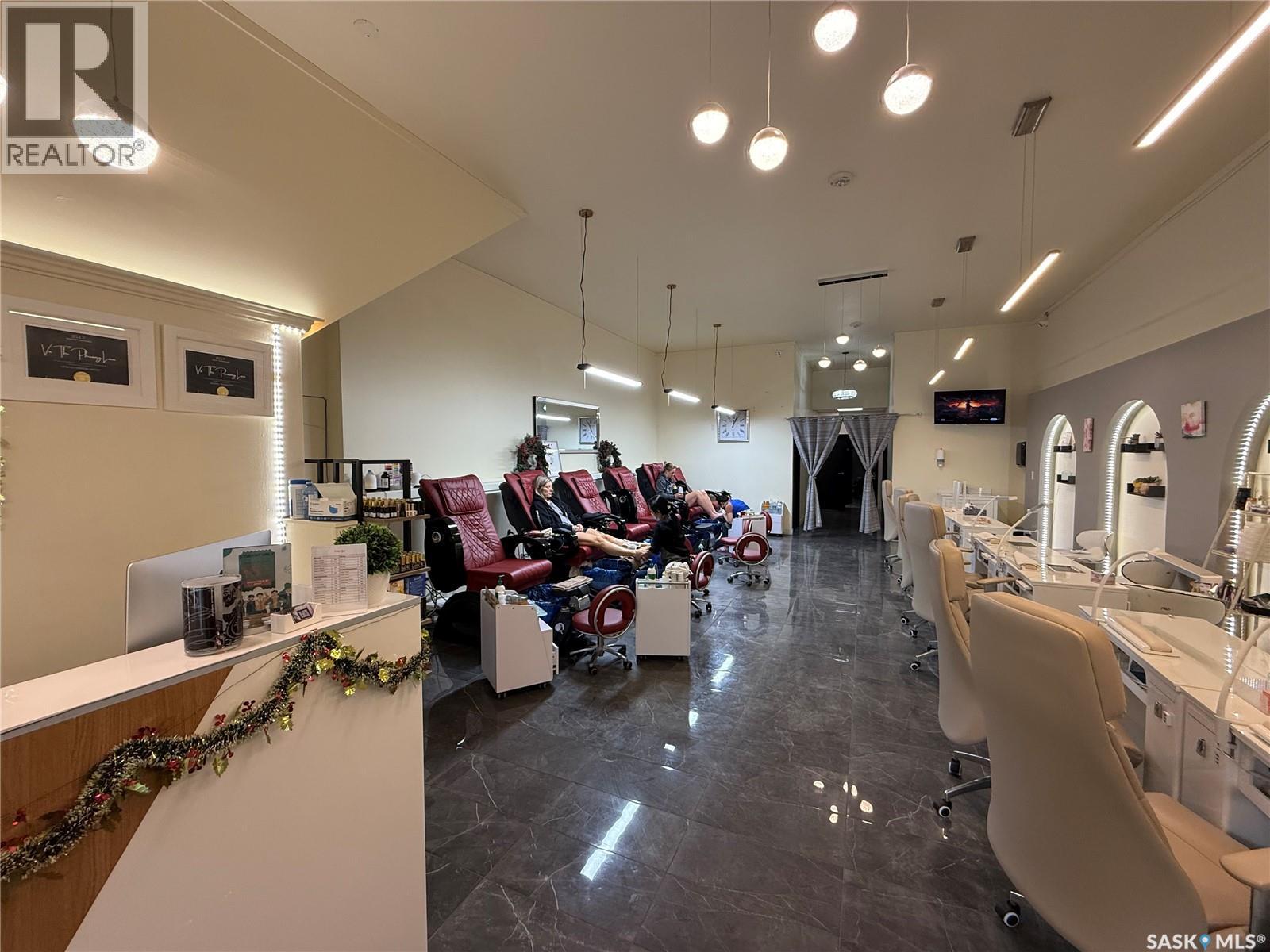 155 2nd Avenue S, Saskatoon, Saskatchewan  S7K 1K6 - Photo 1 - SK027948