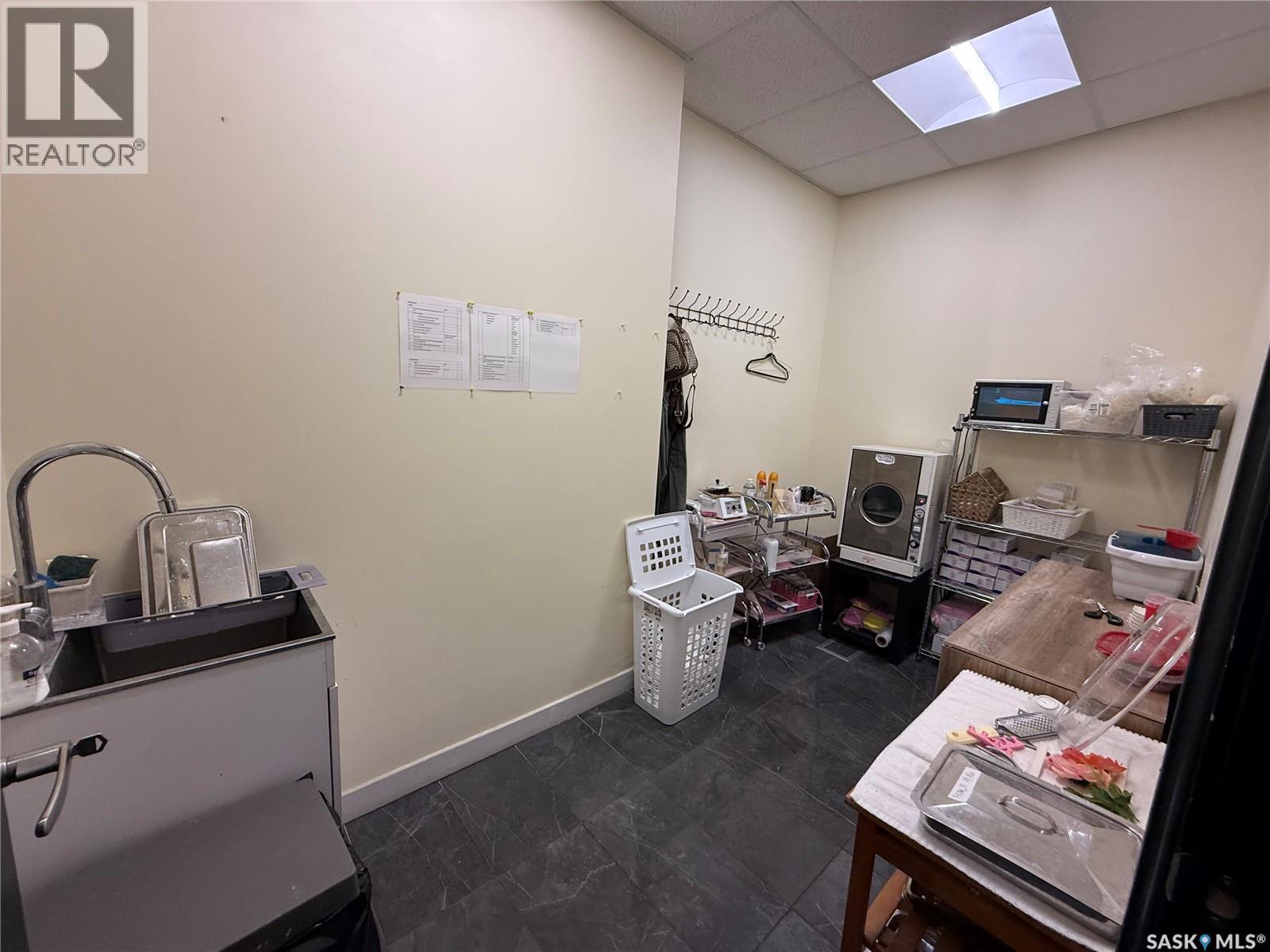 155 2nd Avenue S, Saskatoon, Saskatchewan  S7K 1K6 - Photo 8 - SK027948