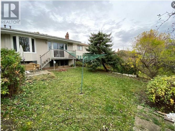 Upper - 4091 Taffey Crescent, Mississauga, Ontario  L5L 2A6 - Photo 11 - W12758430