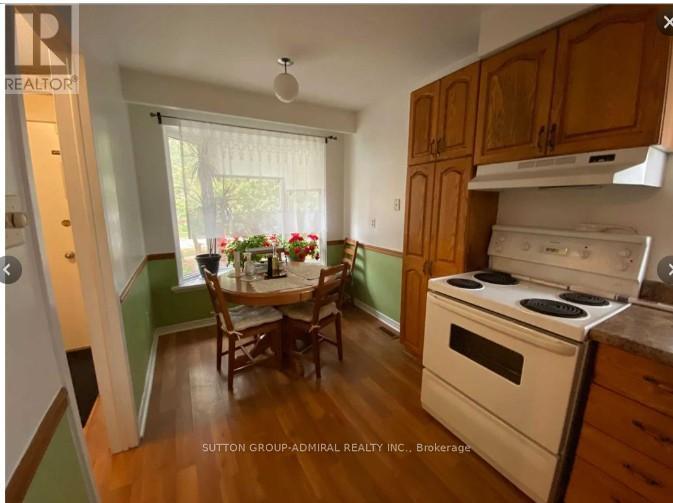 Upper - 4091 Taffey Crescent, Mississauga, Ontario  L5L 2A6 - Photo 7 - W12758430