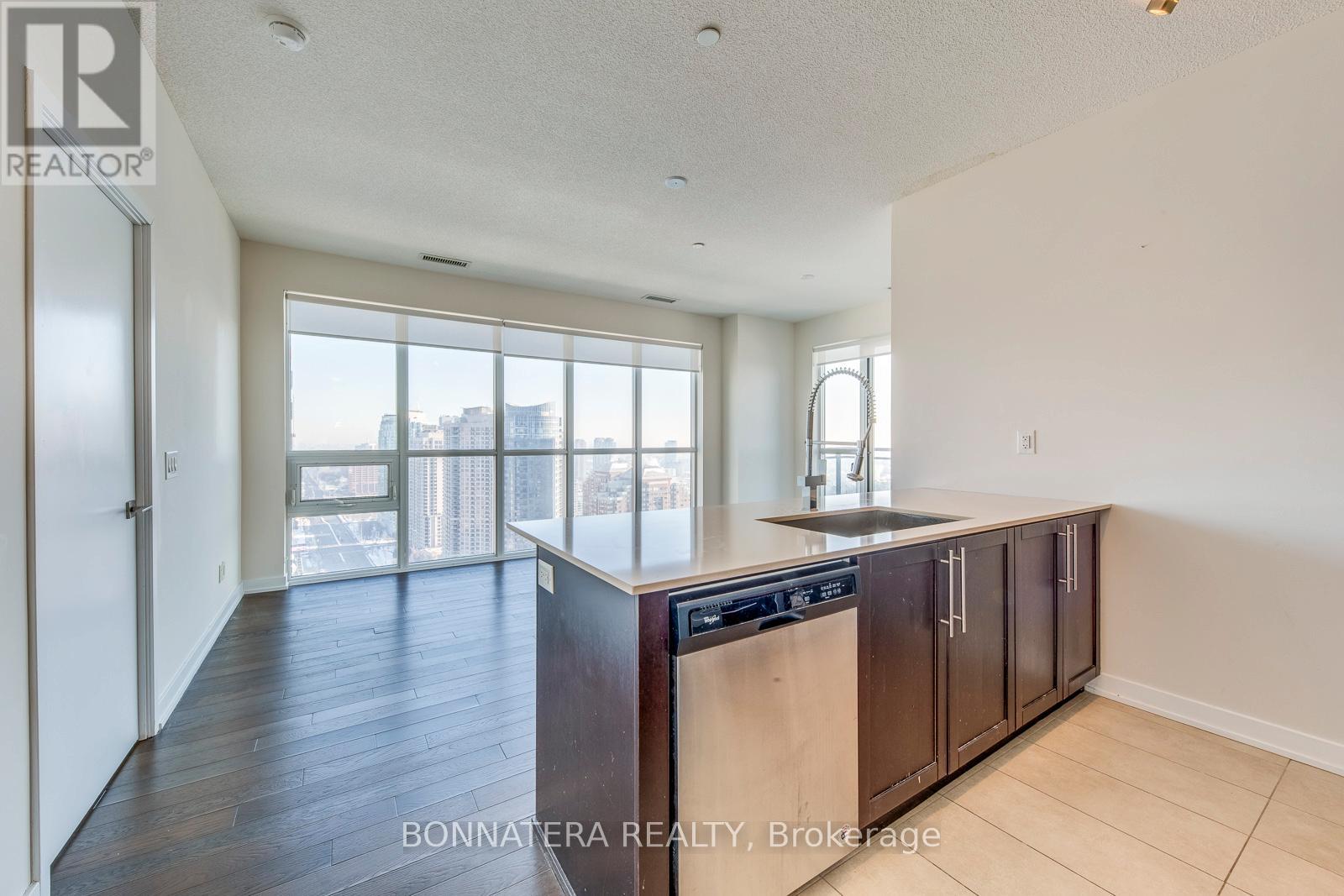 2807 - 4011 Brickstone Mews, Mississauga, Ontario  L5B 0J7 - Photo 11 - W12758474