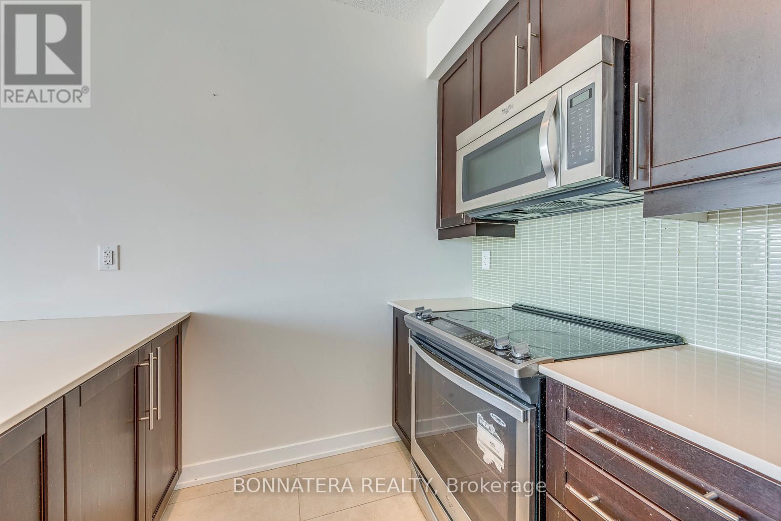 2807 - 4011 Brickstone Mews, Mississauga, Ontario  L5B 0J7 - Photo 15 - W12758474