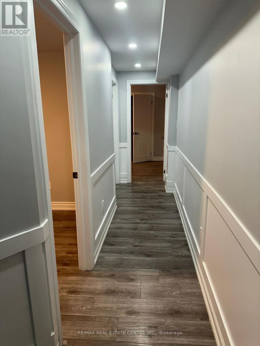 266 Dougall Avenue, Caledon, Ontario  L7C 3V5 - Photo 13 - W12758476