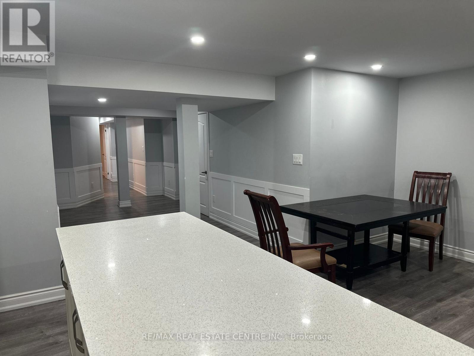 266 Dougall Avenue, Caledon, Ontario  L7C 3V5 - Photo 6 - W12758476