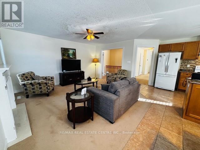 2 Alisma Trail, Brampton, Ontario  L6R 0Y8 - Photo 7 - W12758490