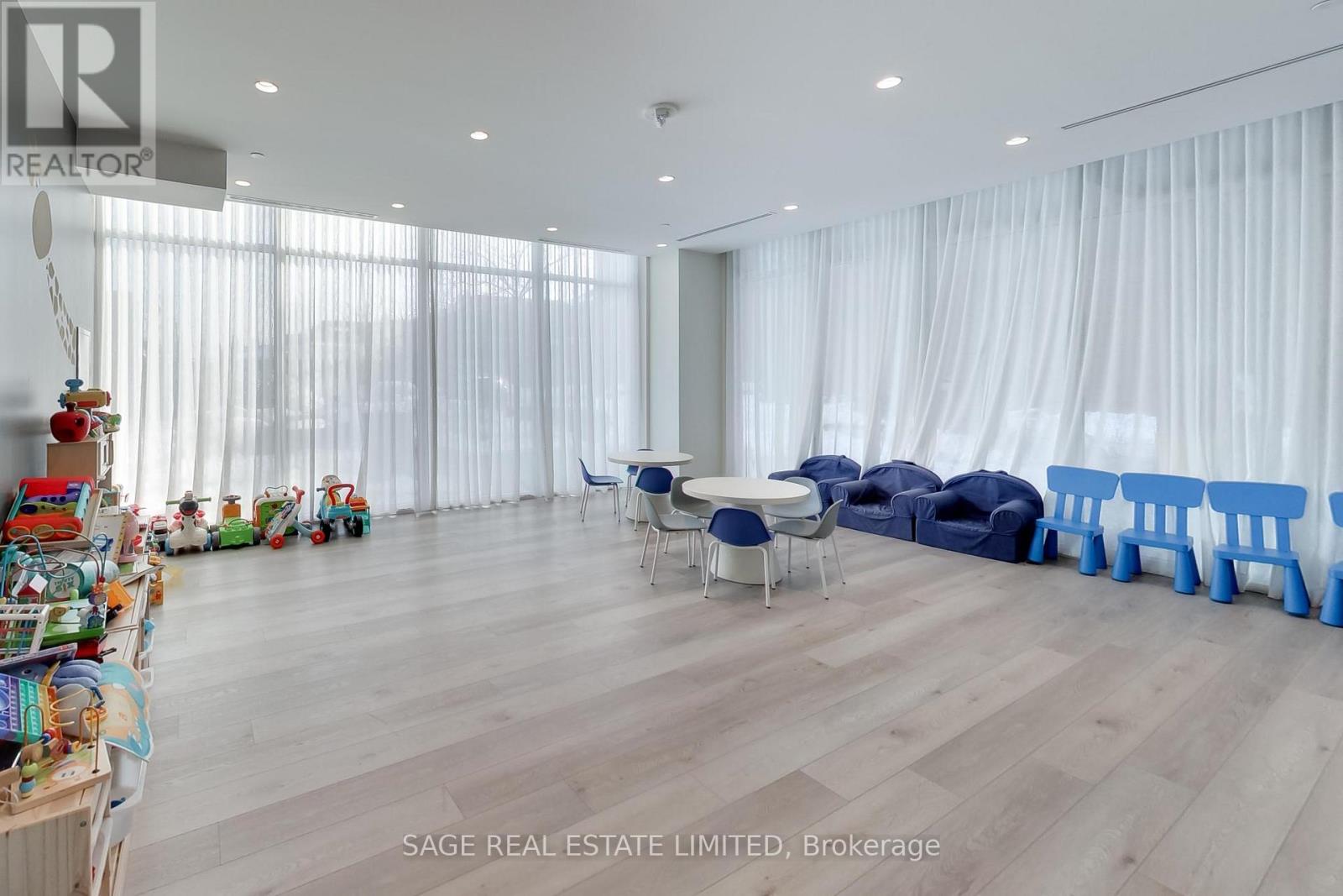 801 - 1787 St Clair Avenue W, Toronto, Ontario  M6N 1J6 - Photo 38 - W12758512