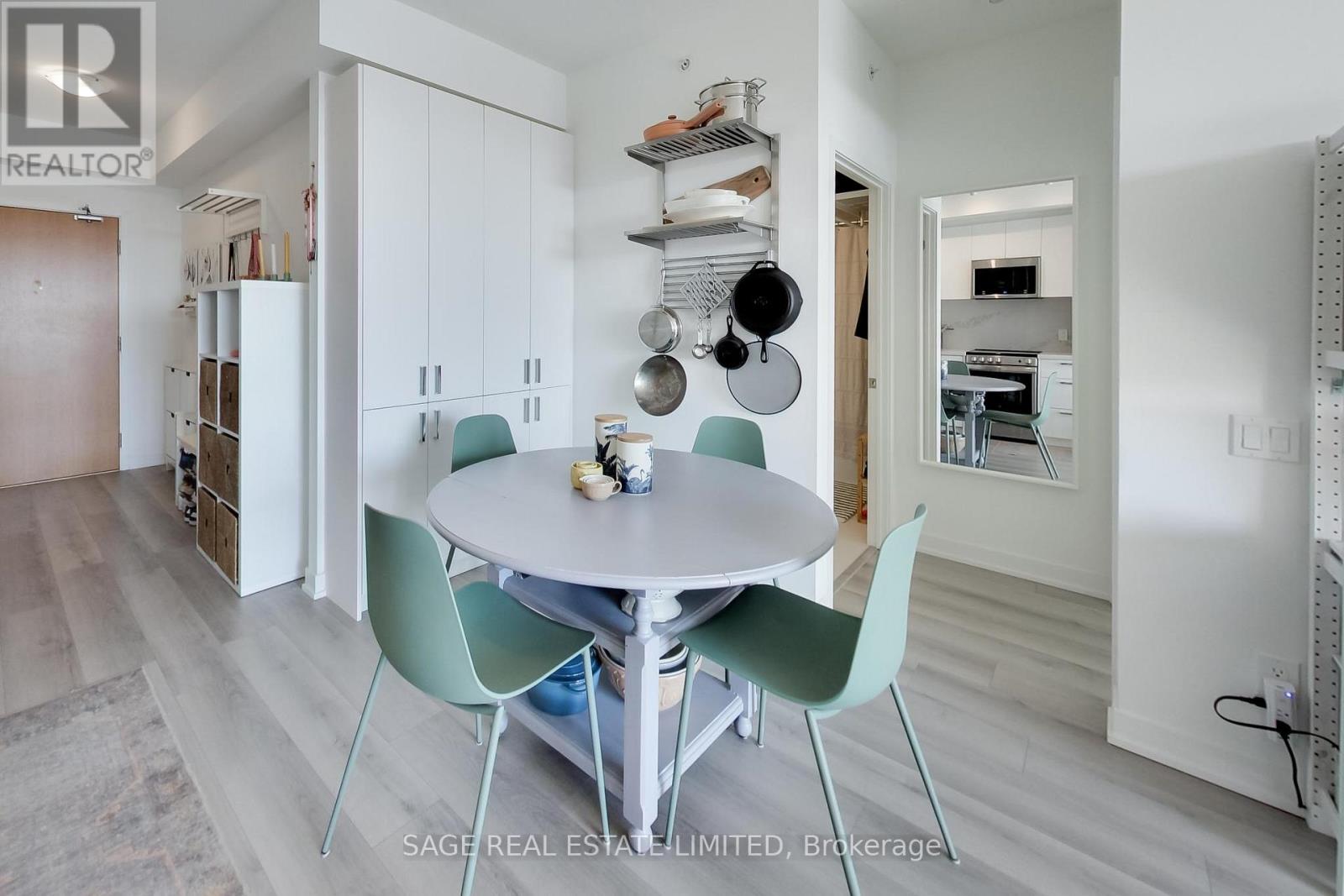 801 - 1787 St Clair Avenue W, Toronto, Ontario  M6N 1J6 - Photo 9 - W12758512