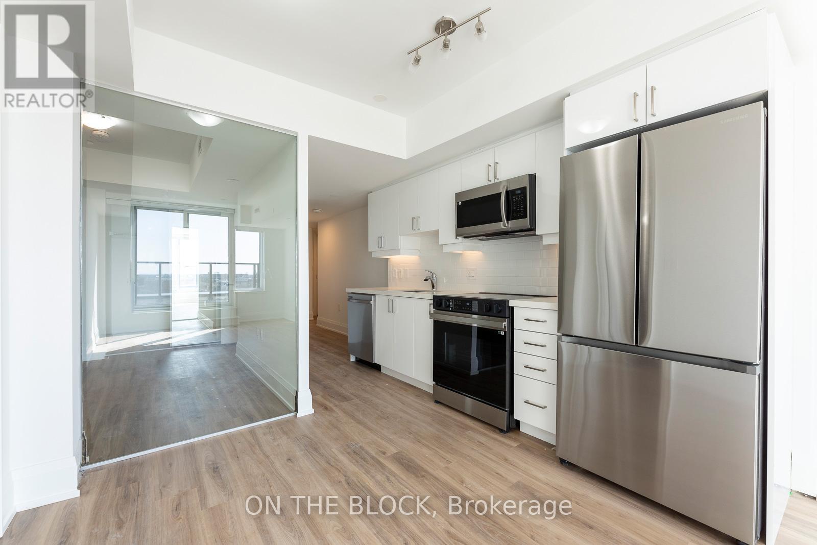 724 - 556 Marlee Avenue, Toronto, Ontario  M6B 0B1 - Photo 11 - W12758520