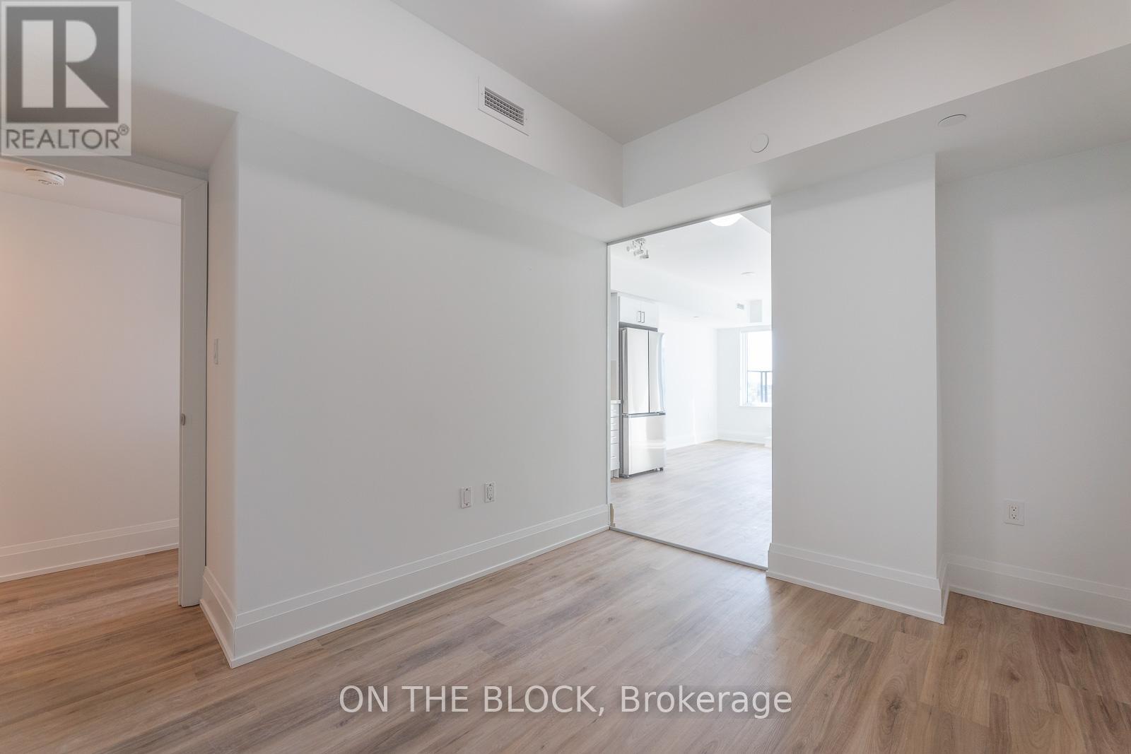 724 - 556 Marlee Avenue, Toronto, Ontario  M6B 0B1 - Photo 8 - W12758520