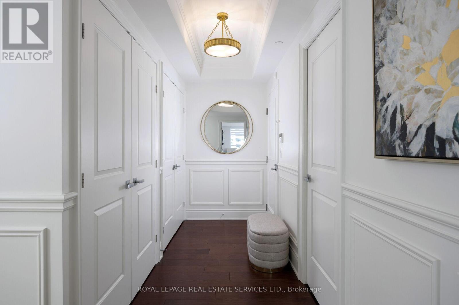 327 - 3500 Lakeshore Road W, Oakville, Ontario  L6L 0B4 - Photo 4 - W12758532