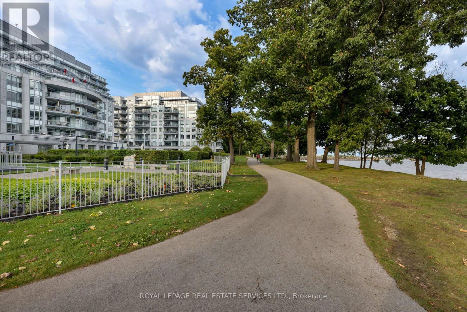 327 - 3500 Lakeshore Road W, Oakville, Ontario  L6L 0B4 - Photo 48 - W12758532