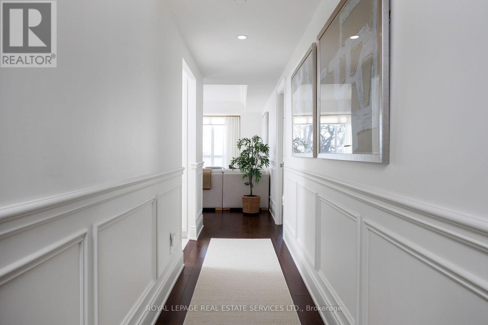 327 - 3500 Lakeshore Road W, Oakville, Ontario  L6L 0B4 - Photo 5 - W12758532