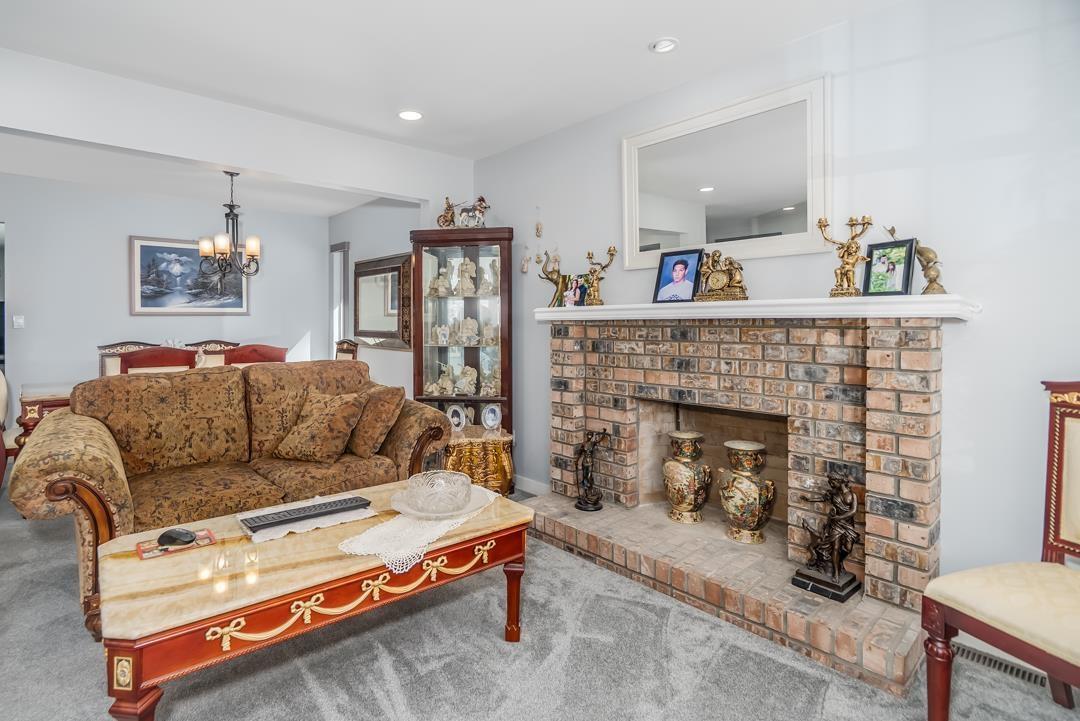 15719 91a Avenue, Surrey, British Columbia  V4N 2X3 - Photo 4 - R3086515