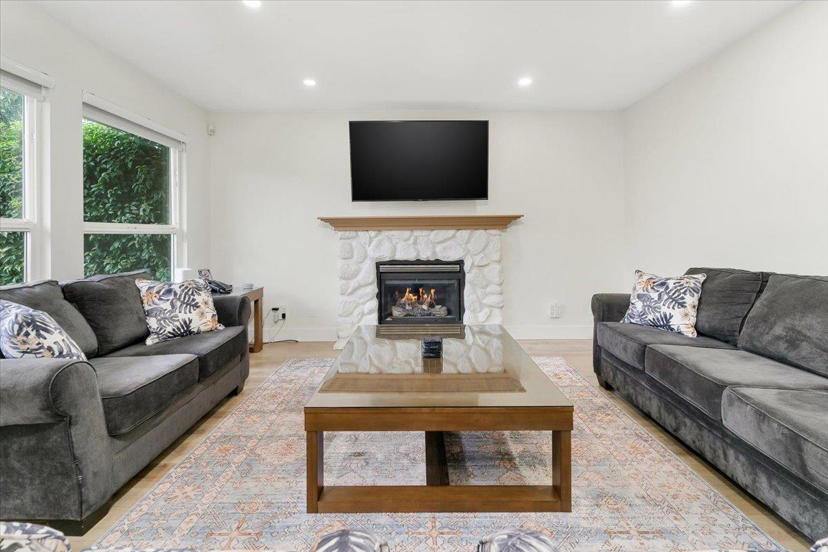 5061 223a Street, Langley, British Columbia  V2Y 2V2 - Photo 8 - R3086561