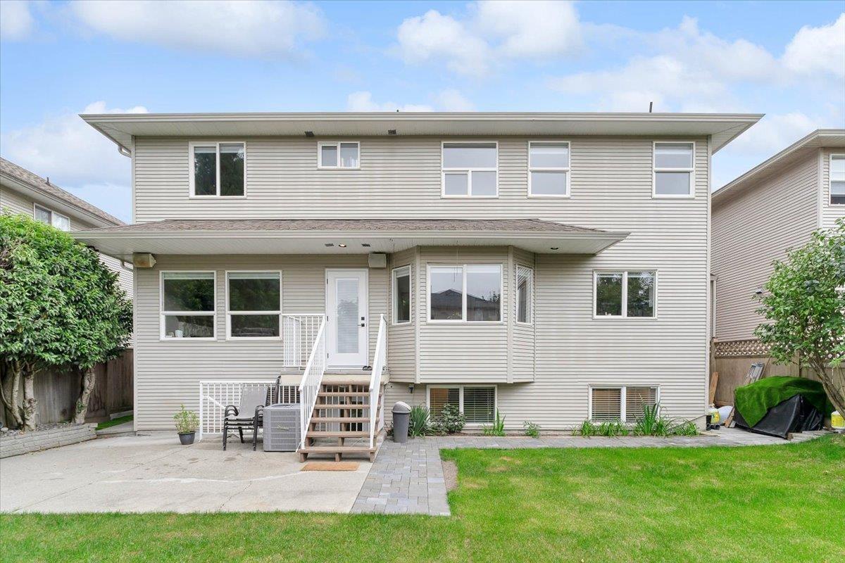 5061 223a Street, Langley, British Columbia  V2Y 2V2 - Photo 25 - R3086561