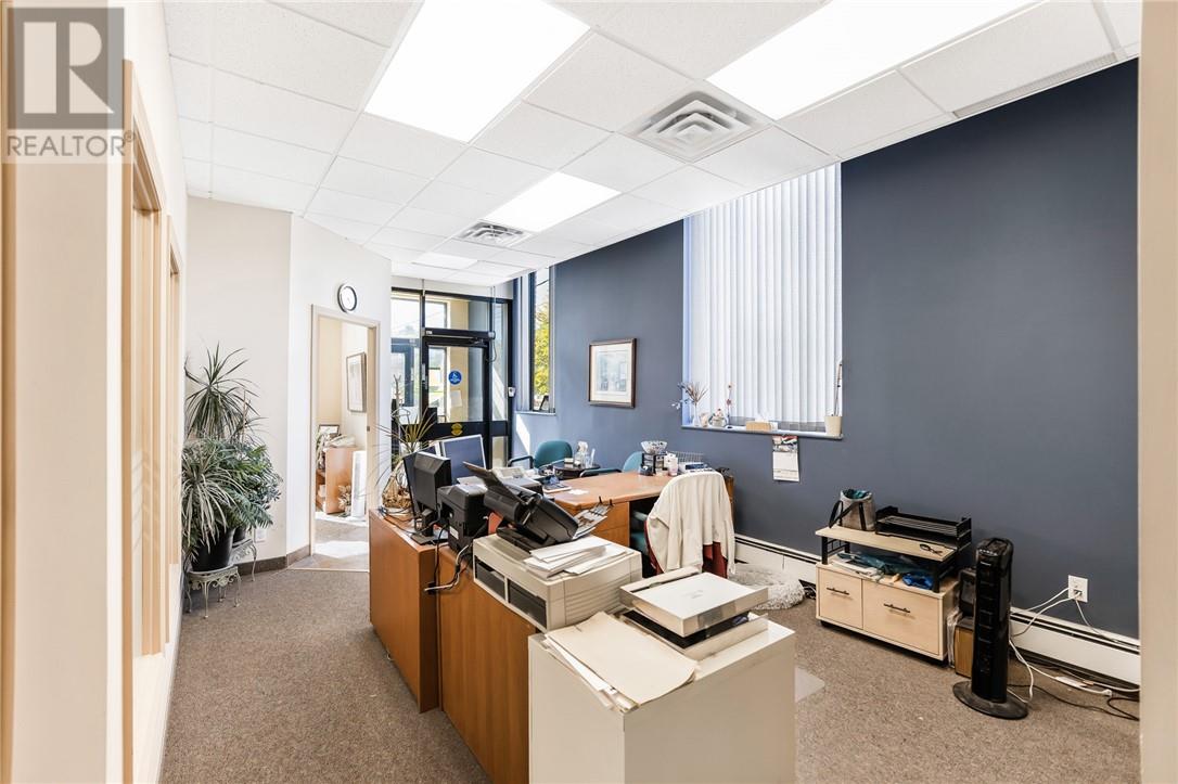 402 Frood Road, Sudbury, Ontario  P3C 4Z8 - Photo 12 - 2126338