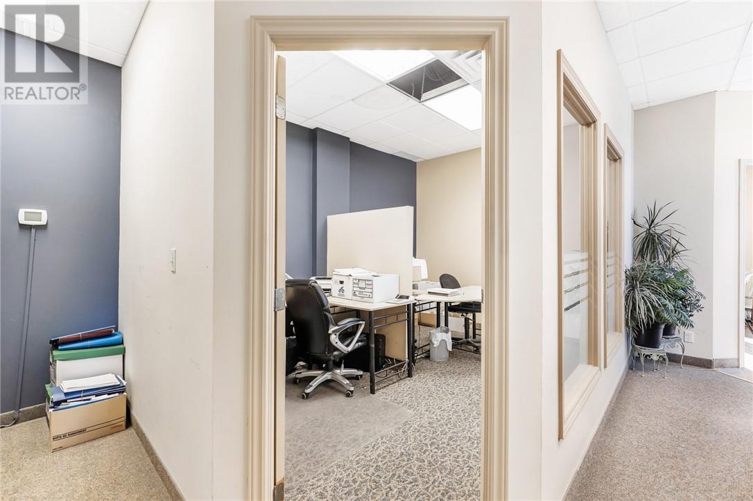 402 Frood Road, Sudbury, Ontario  P3C 4Z8 - Photo 16 - 2126338