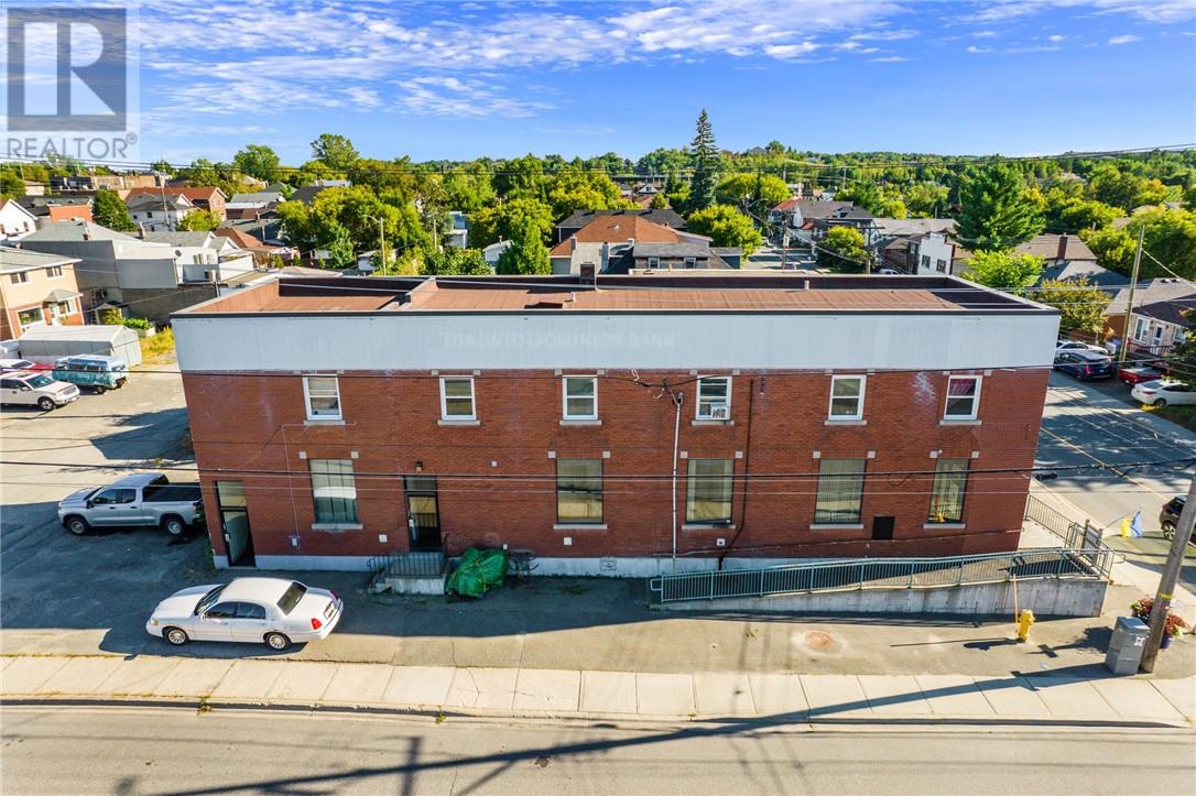 402 Frood Road, Sudbury, Ontario  P3C 4Z8 - Photo 5 - 2126338