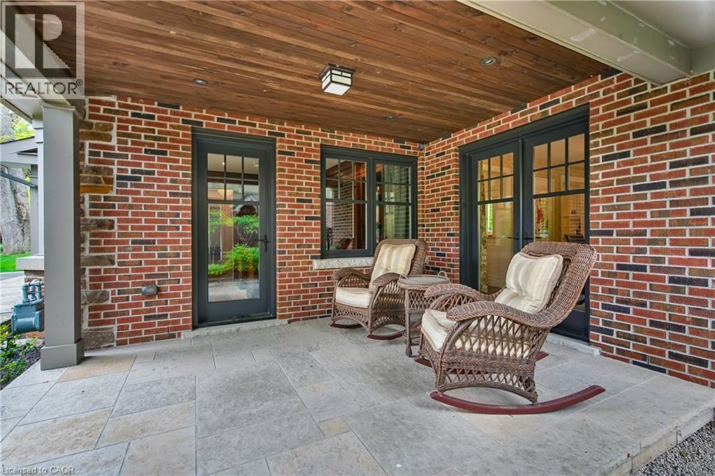 61 Oak Knoll Drive, Hamilton, Ontario  L8S 4C2 - Photo 4 - 40802940