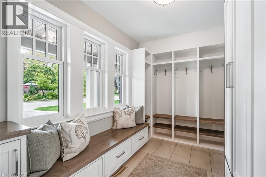 61 Oak Knoll Drive, Hamilton, Ontario  L8S 4C2 - Photo 8 - 40802940